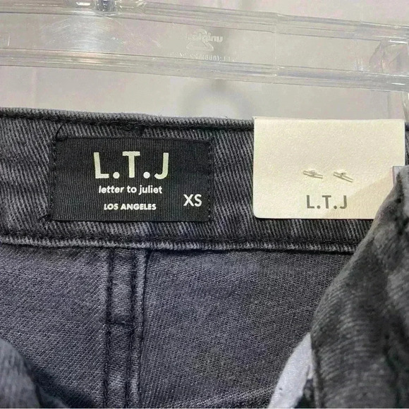L.T.J  letter to juliet Frayed‎ Hem Denim Shorts XS Washed Black Distressed NWT - Picture 6 of 8